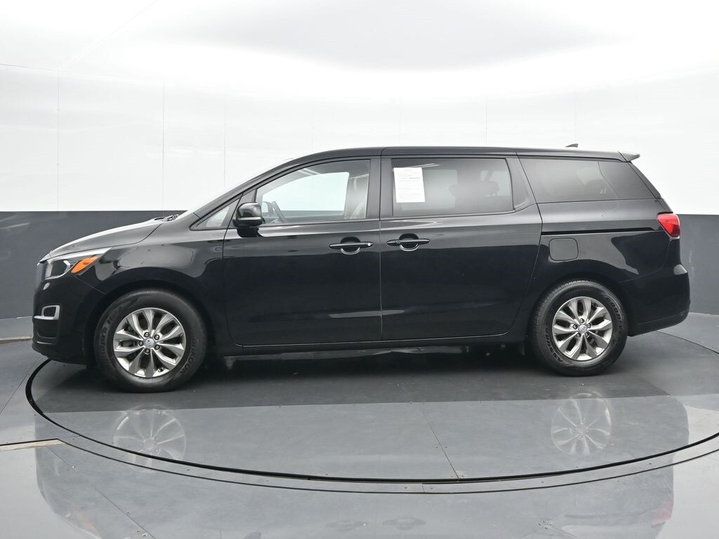 2020 Kia Sedona LX EX photo 2