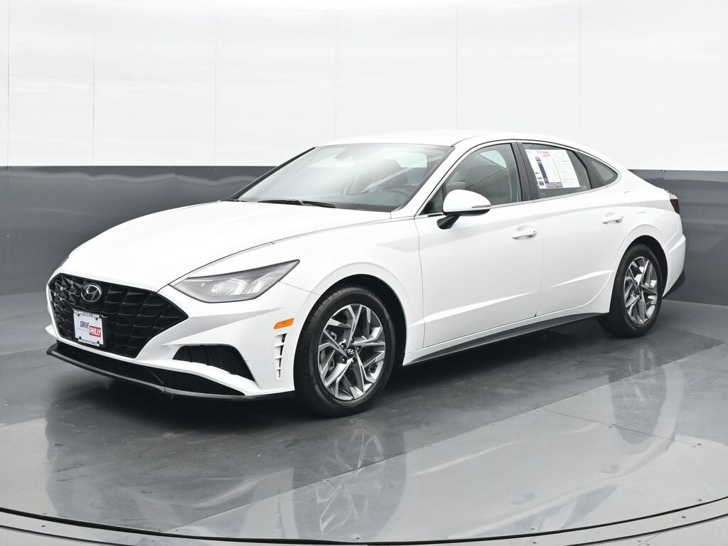 2023 Hyundai Sonata SEL photo 2