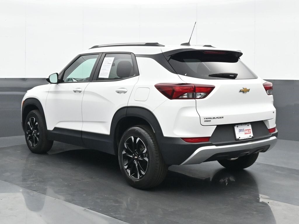 2022 Chevrolet Trailblazer LT photo 3