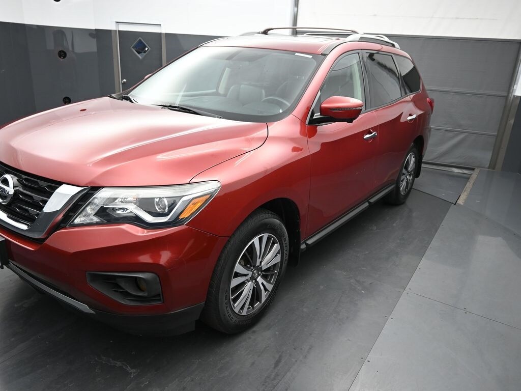 Used 2017 Nissan Pathfinder SL SUV