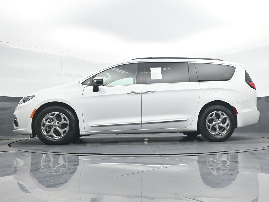 2023 Chrysler Pacifica Limited - Photo 27