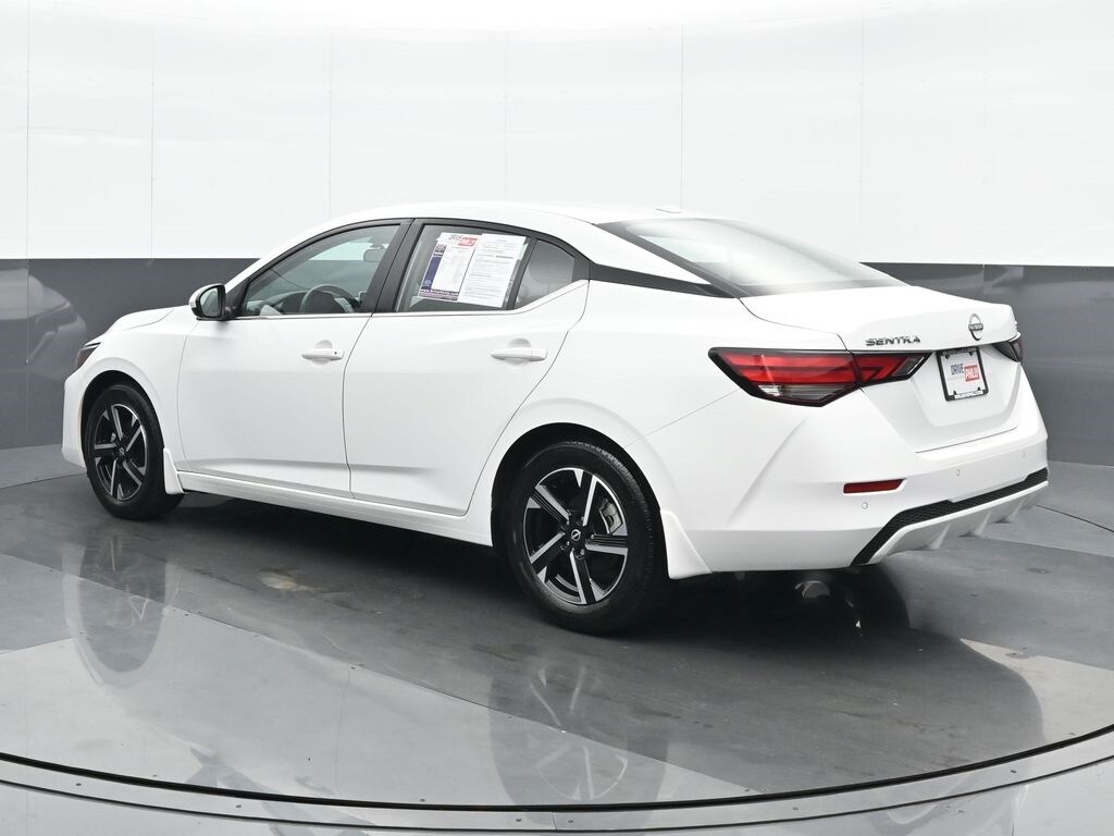 2024 Nissan Sentra SV photo 4