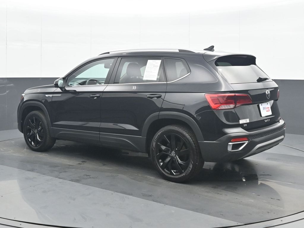 Used 2024 Volkswagen Taos 1.5T SE SUV