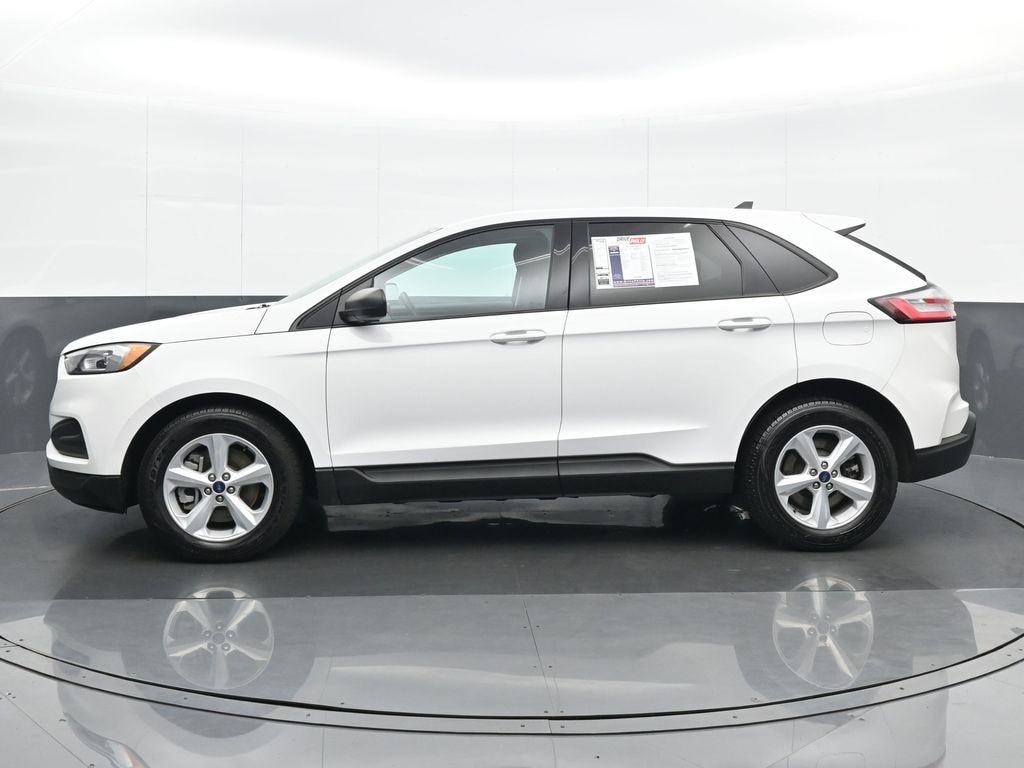 2021 Ford Edge SE photo 2