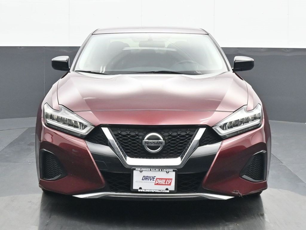 2019 Nissan Maxima S's photo