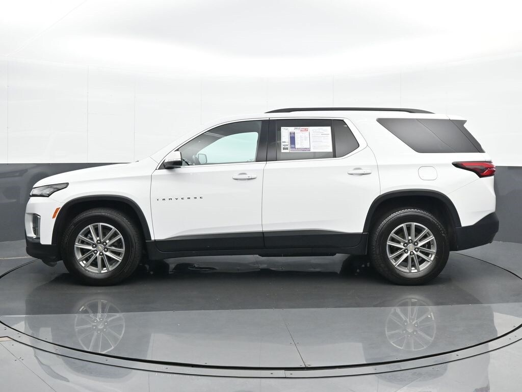 2022 Chevrolet Traverse photo 3
