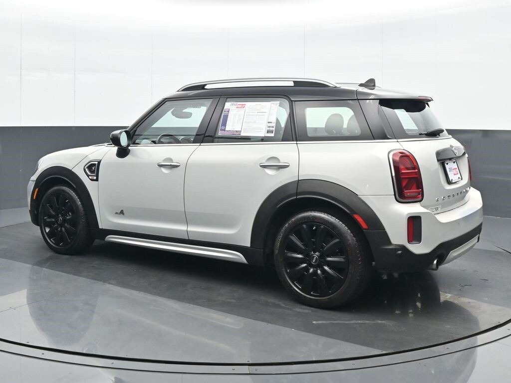 2023 Mini Cooper S Iconic photo 3