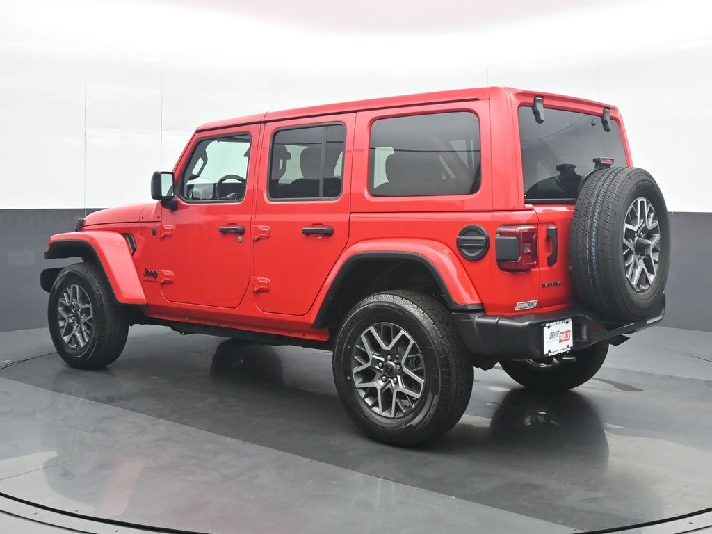 Used 2025 Jeep Wrangler Sahara SUV
