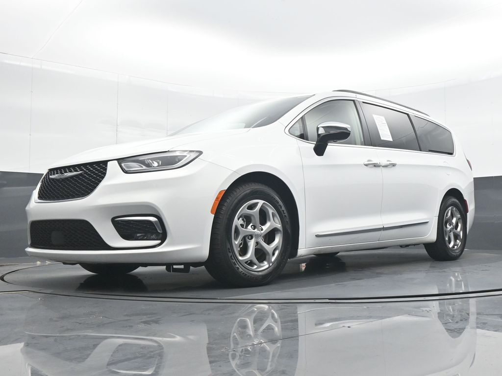 2023 Chrysler Pacifica Limited - Photo 26