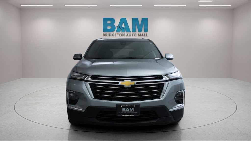 Used 2023 Chevrolet Traverse LT Cloth w/1LT SUV