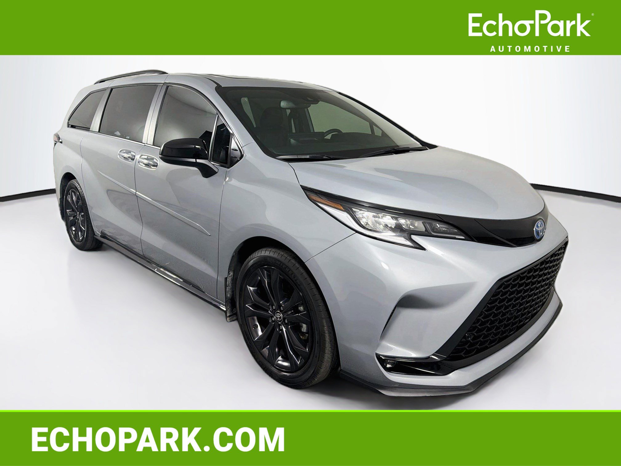 2025 Toyota Sienna XSE