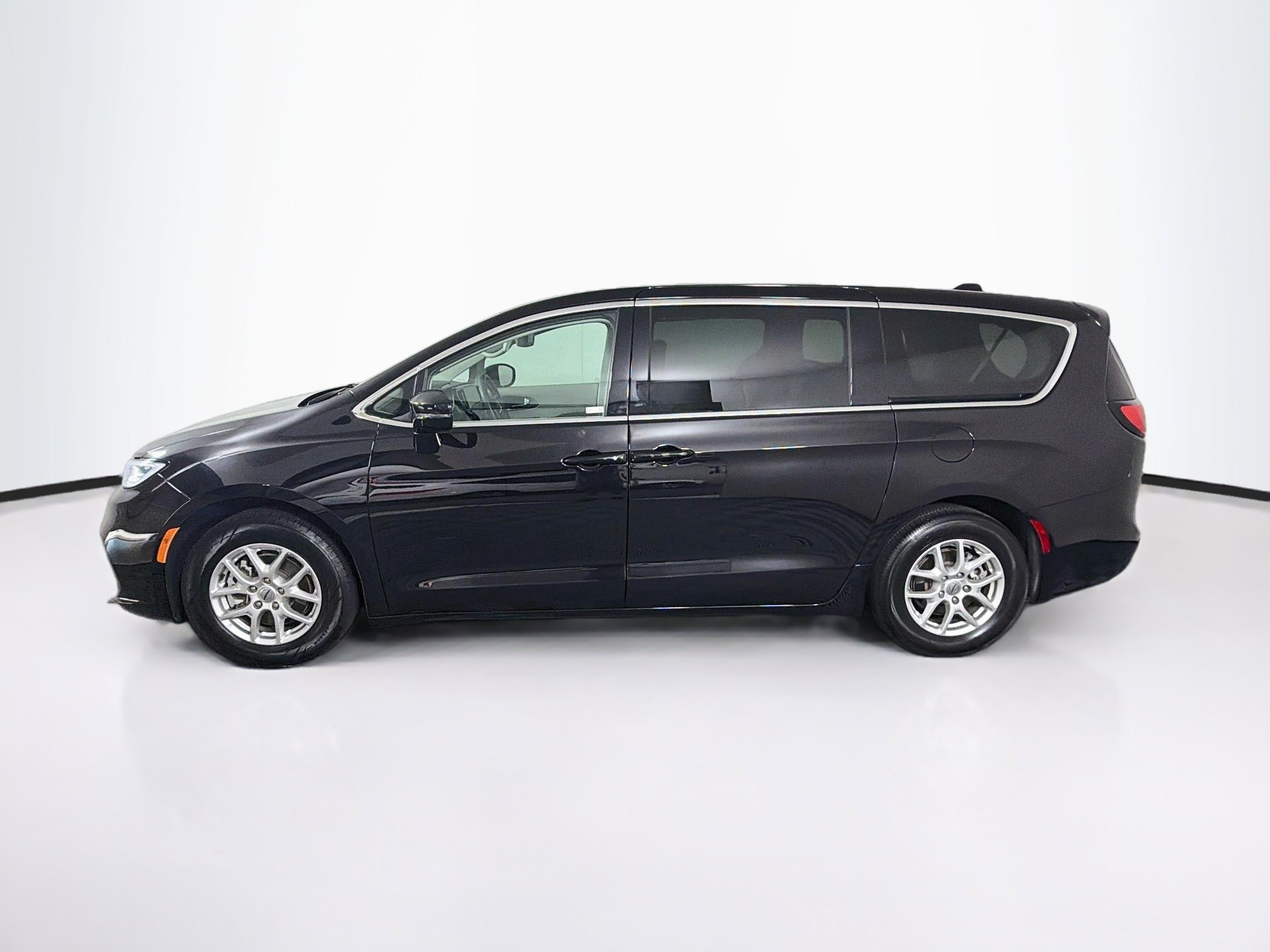 Used 2024 Chrysler Pacifica Touring L Touring L FWD