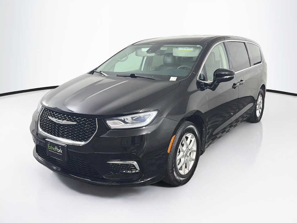 Used 2024 Chrysler Pacifica Touring L Touring L FWD