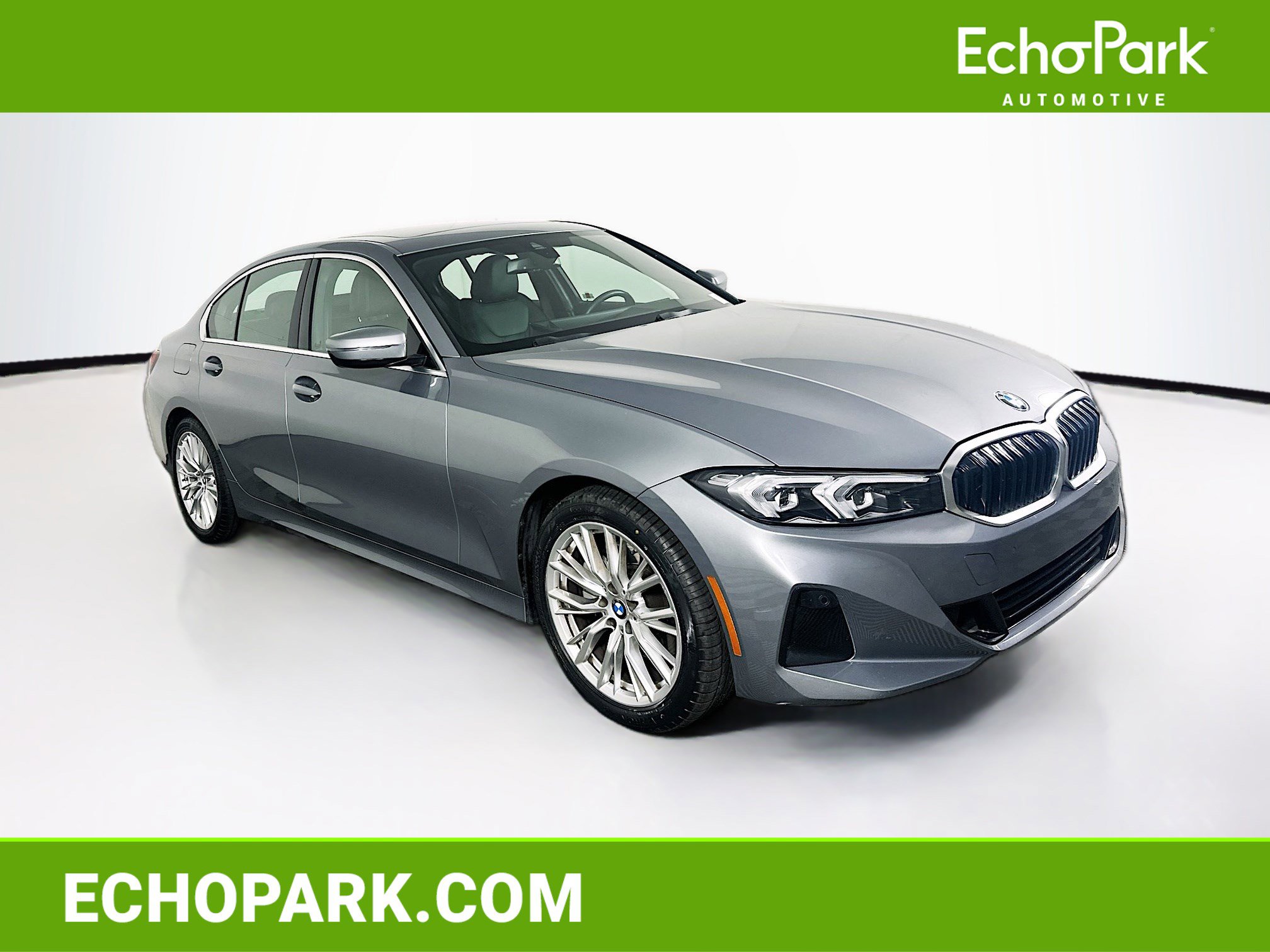 2024 BMW 3 Series 330i's photo