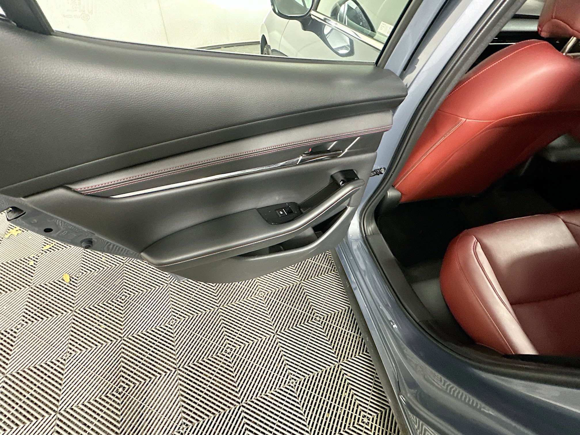 2026 Mazda Mazda3 Carbon Edition | CarEdge | CarEdge