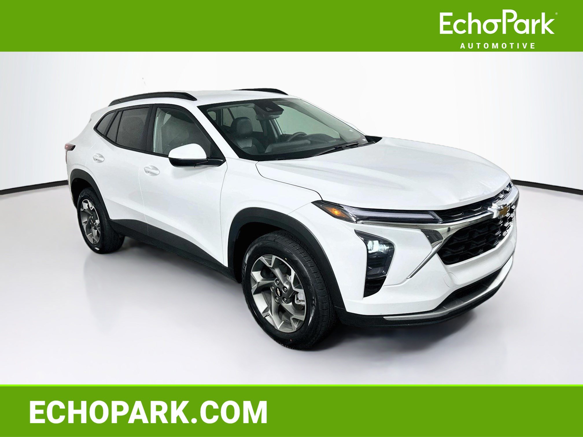 Used 2025 Chevrolet Trax LT FWD LT