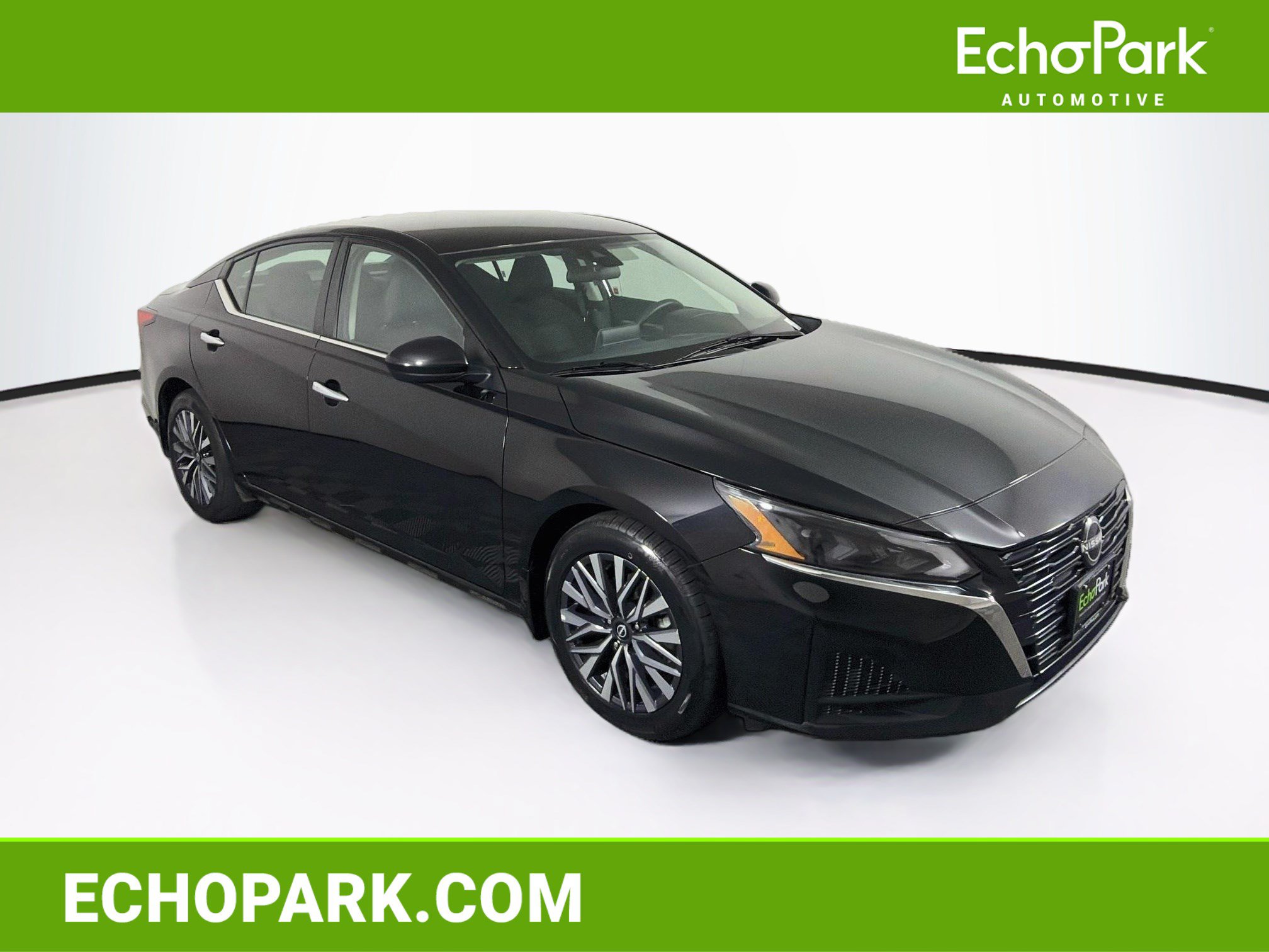 Used 2023 Nissan Altima 2.5 SV Sedan