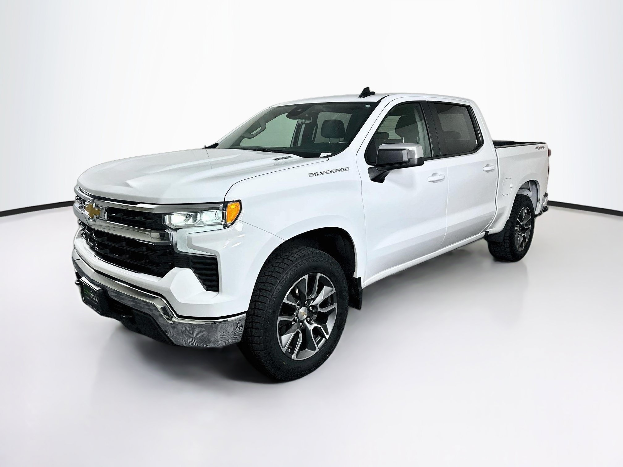 Used 2024 Chevrolet Silverado 1500 LT 4WD Crew Cab 147 LT w/2FL