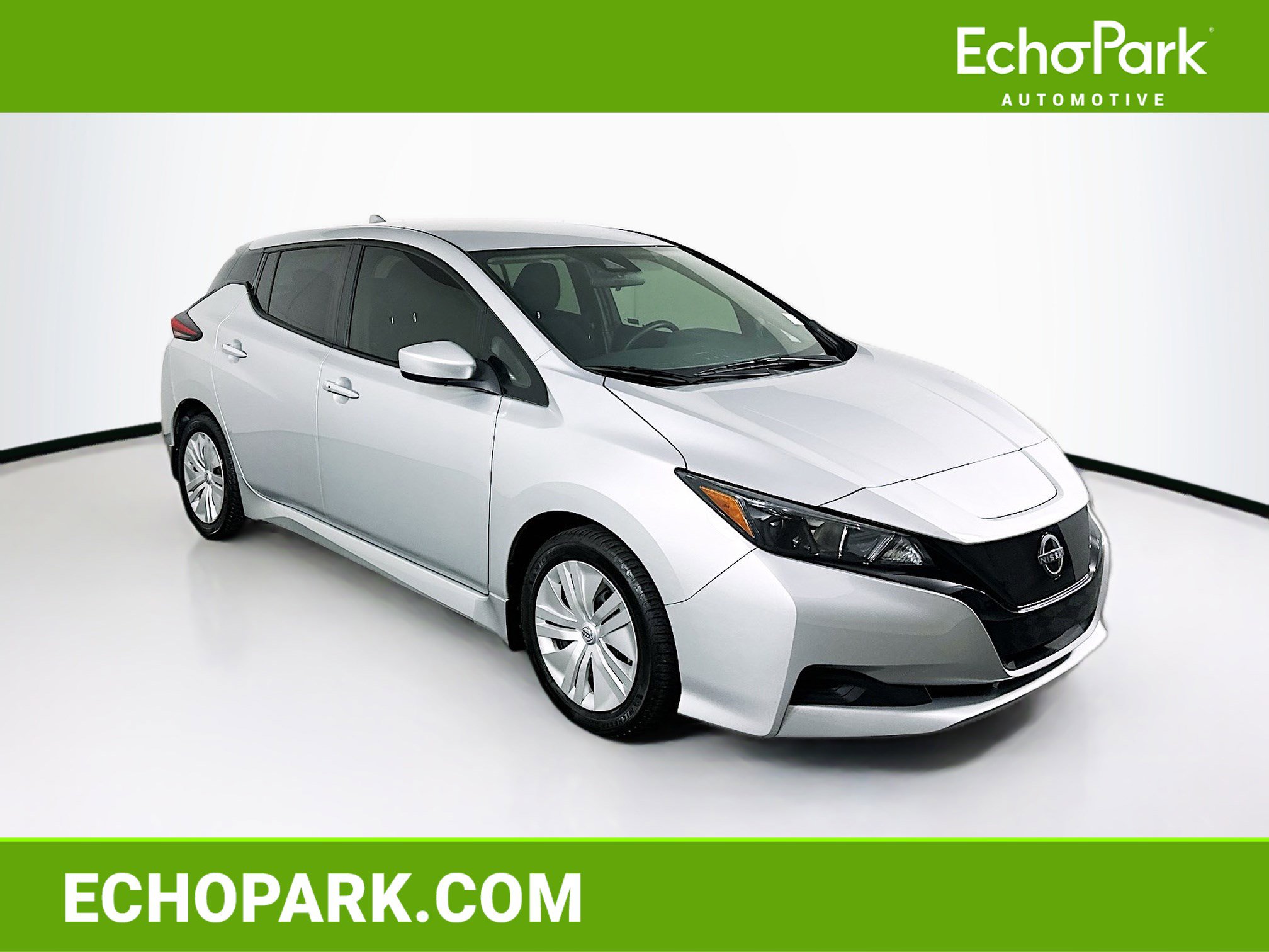 2024 Nissan Leaf S's photo