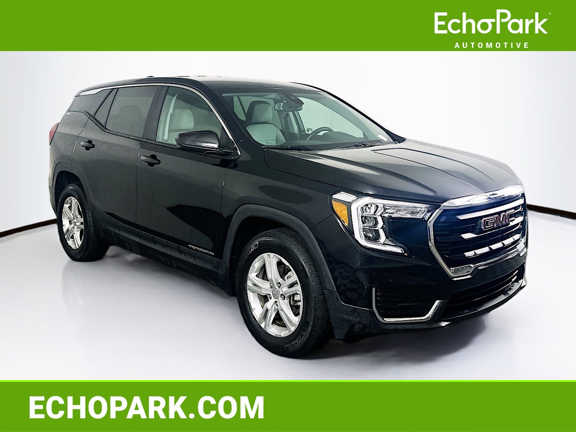 2024 GMC Terrain SLE's photo