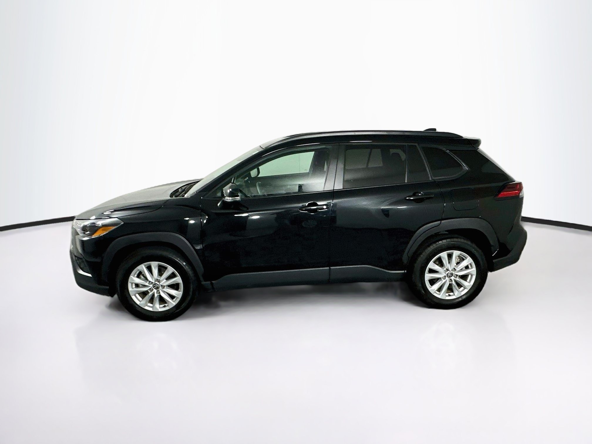 Used 2026 Toyota Corolla Cross LE LE 2WD