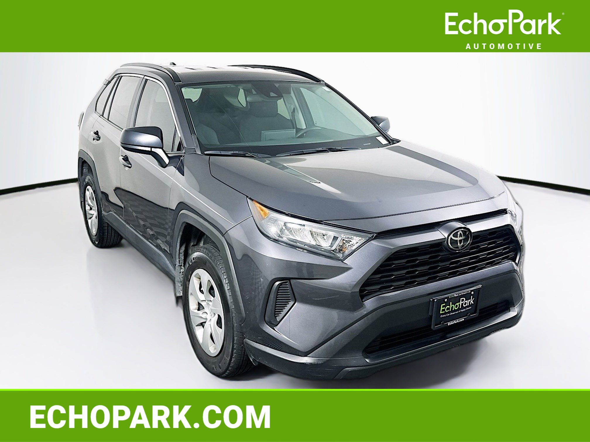 2021 Toyota RAV4 LE FWD's photo
