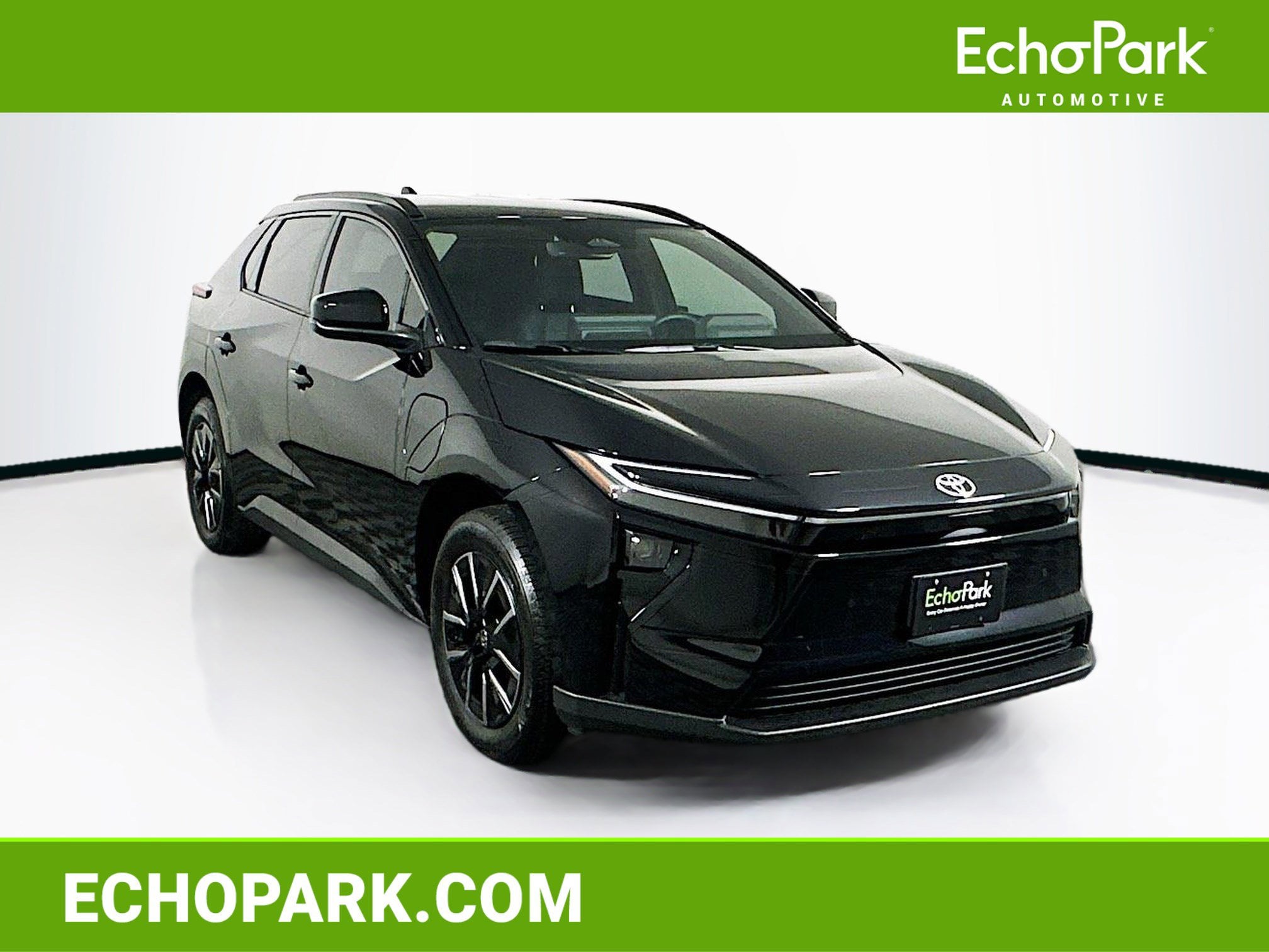 2026 Toyota bZ4X XLE FWD's photo