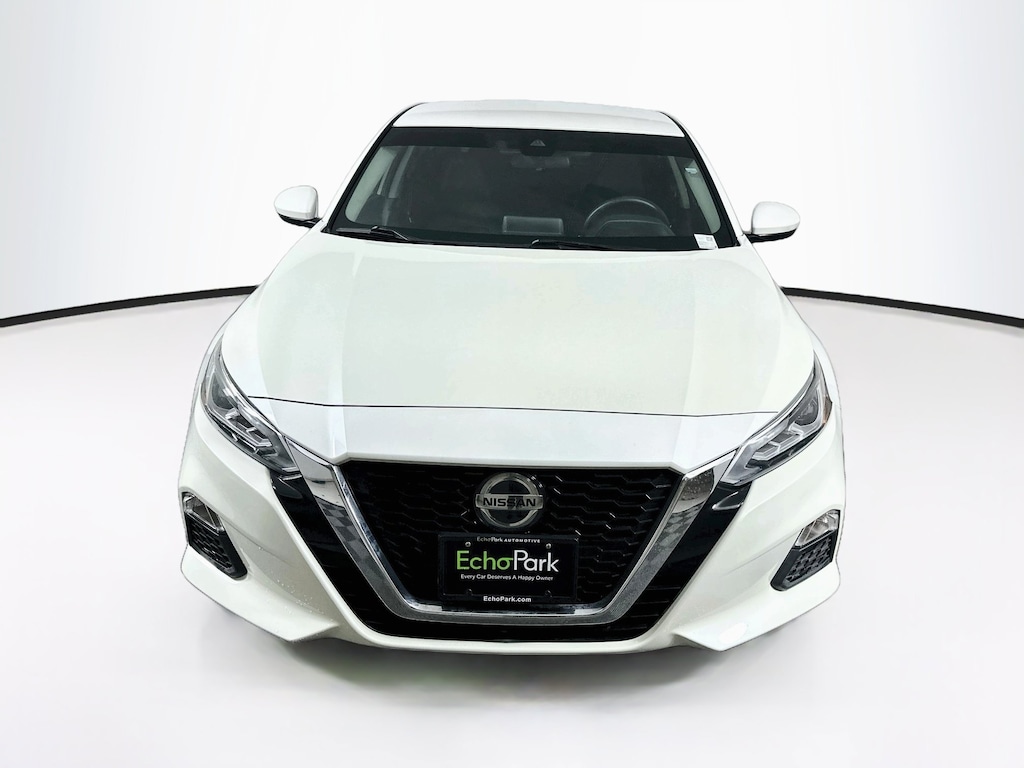 Used 2021 Nissan Altima 2.5 SV Sedan