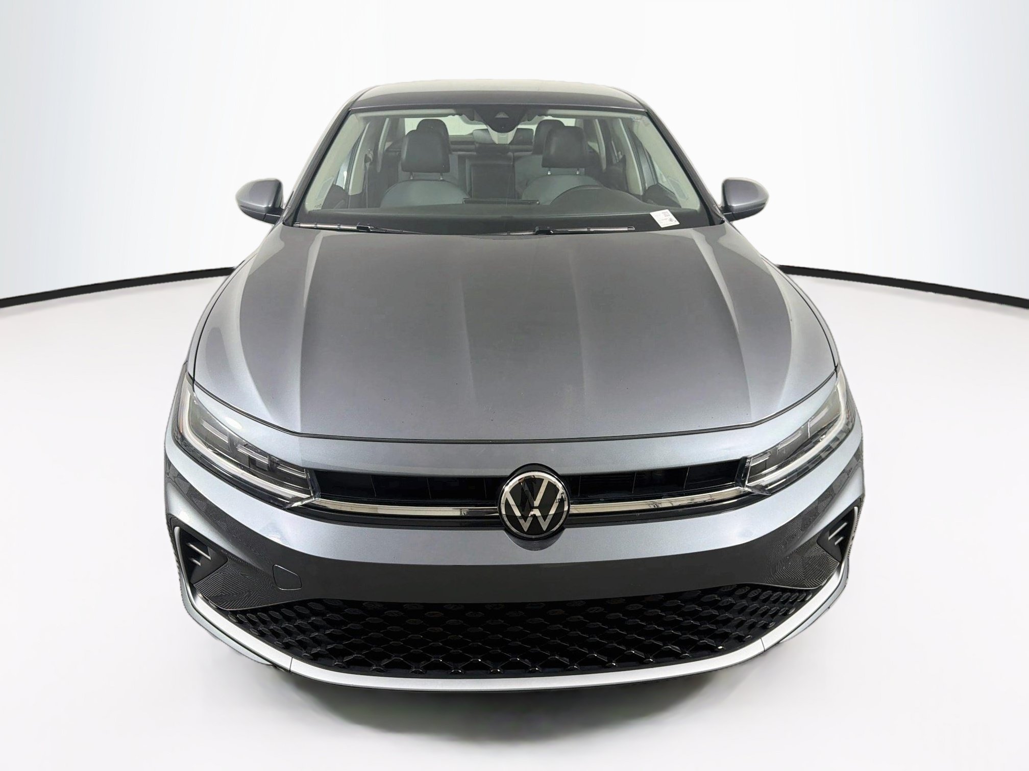 Used 2025 Volkswagen Jetta SE SE Auto