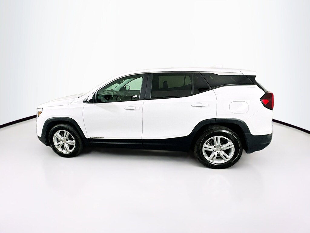Used 2024 GMC Terrain SLE FWD SLE