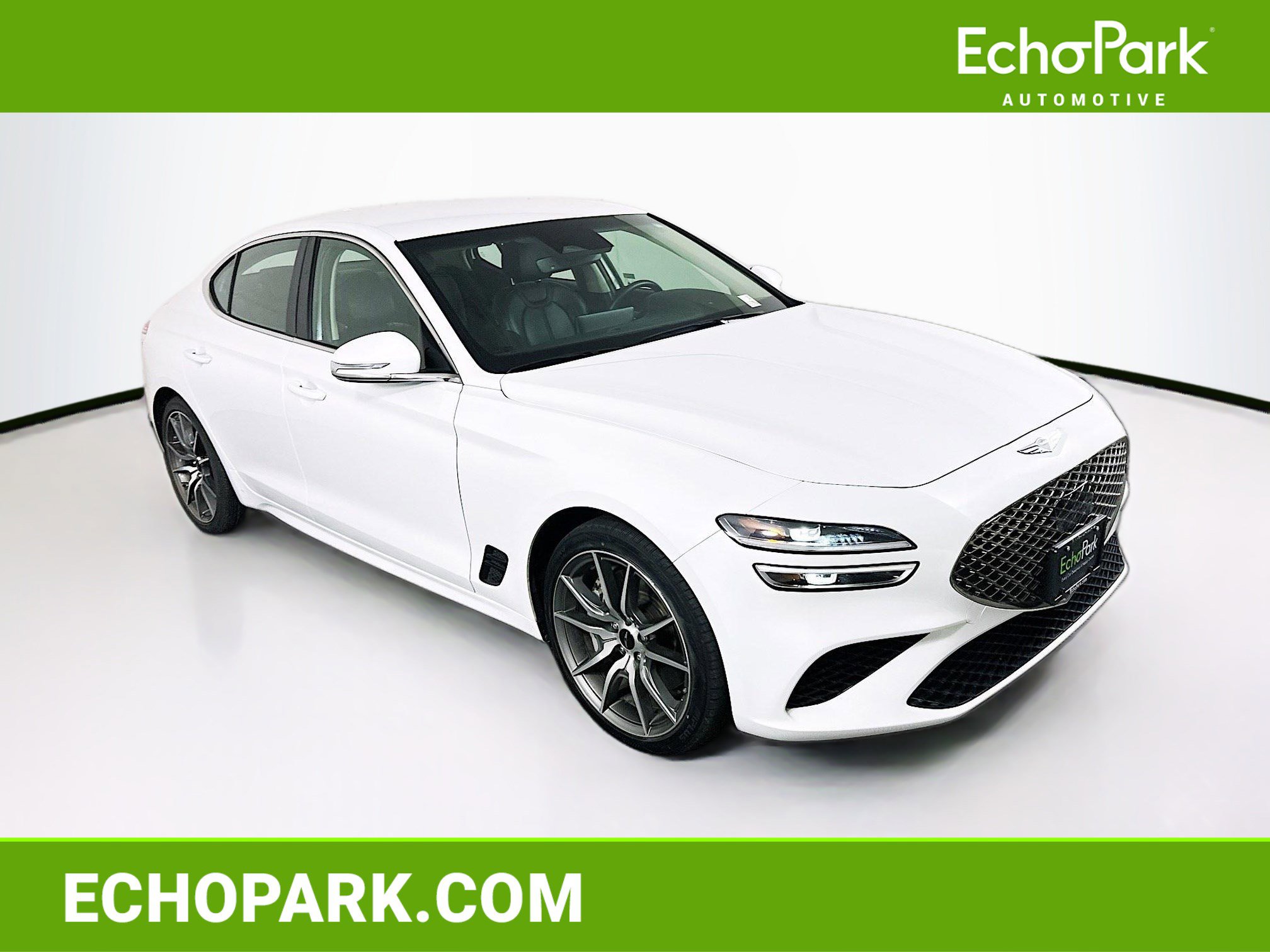 2025 Genesis G70 2.5T Standard's photo