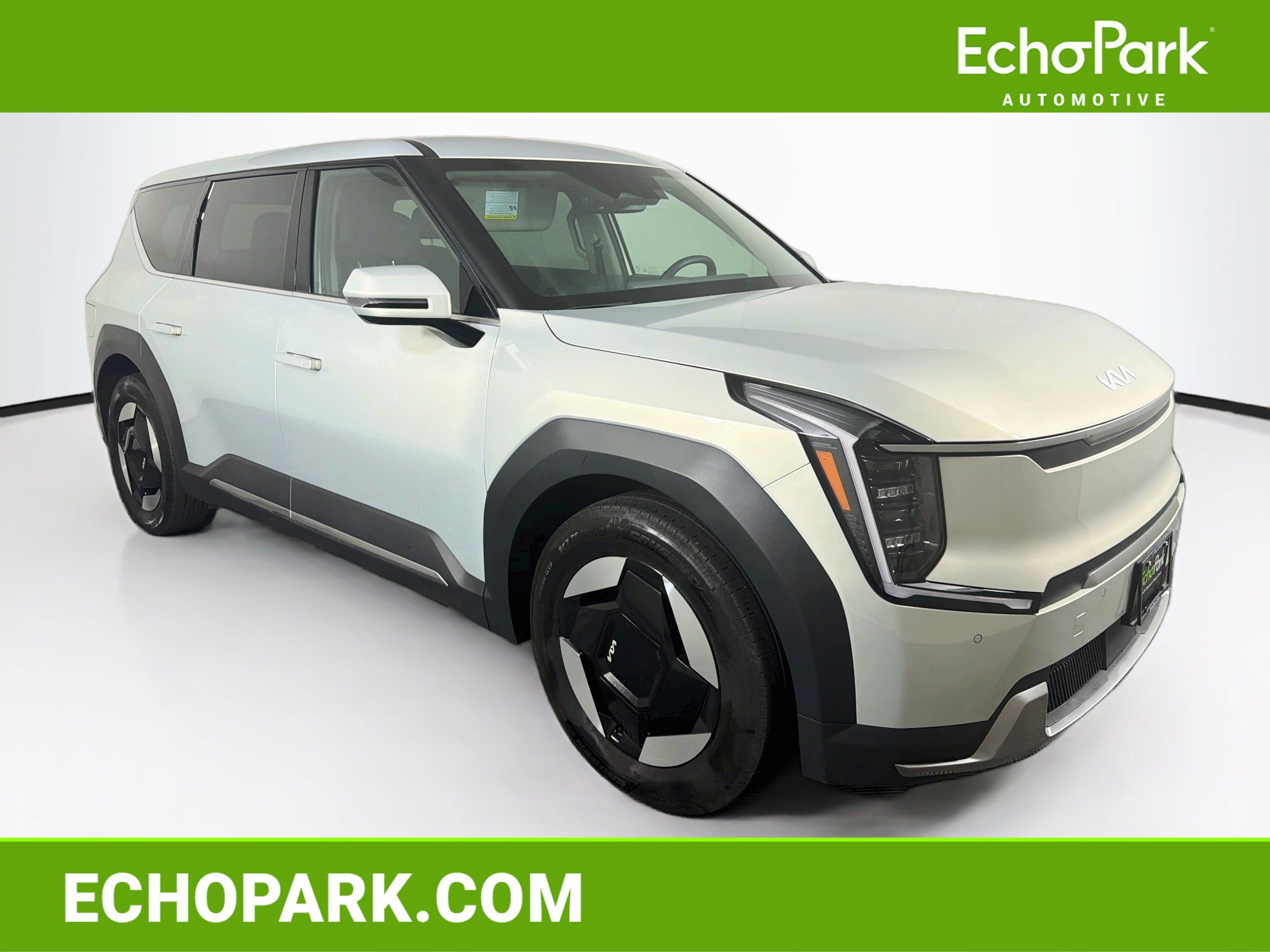 Used 2024 Kia EV9 Light Long Range Light Long Range RWD