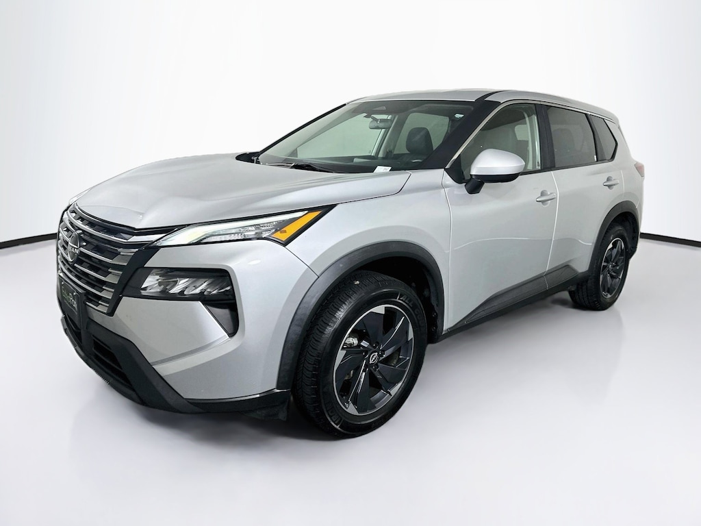 Used 2024 Nissan Rogue SV FWD SV