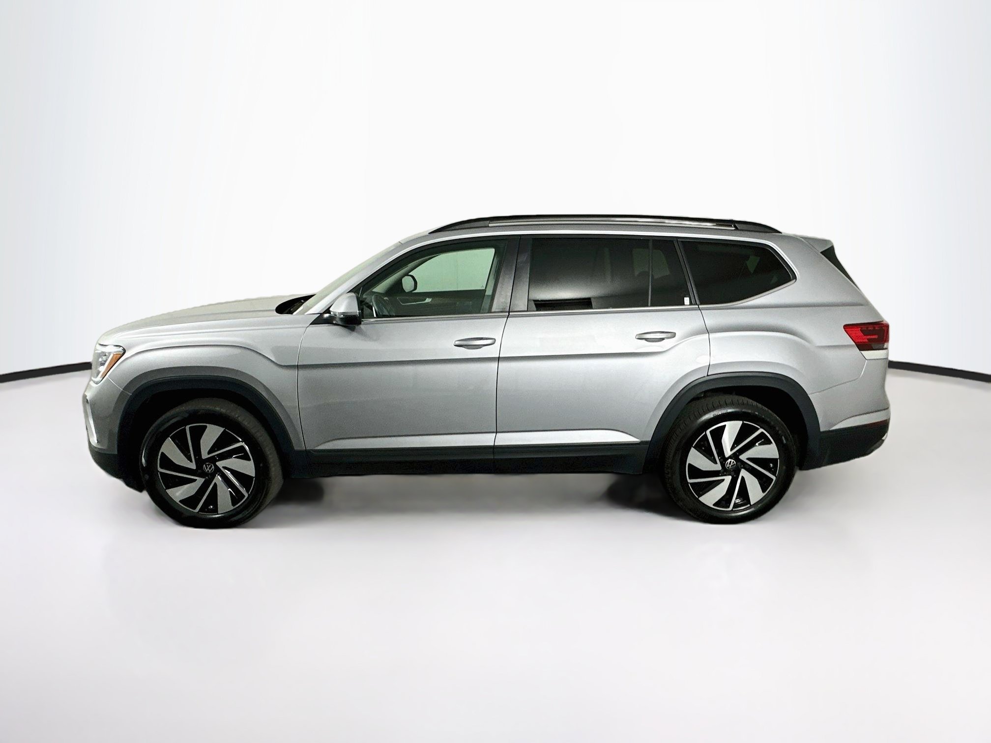 Used 2026 Volkswagen Atlas 2.0T SE w/Technology 2.0T SE w/Technology FWD