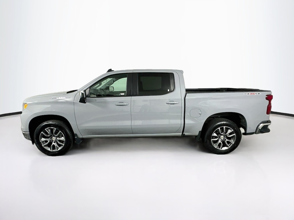 Used 2024 Chevrolet Silverado 1500 LT 4WD Crew Cab 147 LT w/2FL