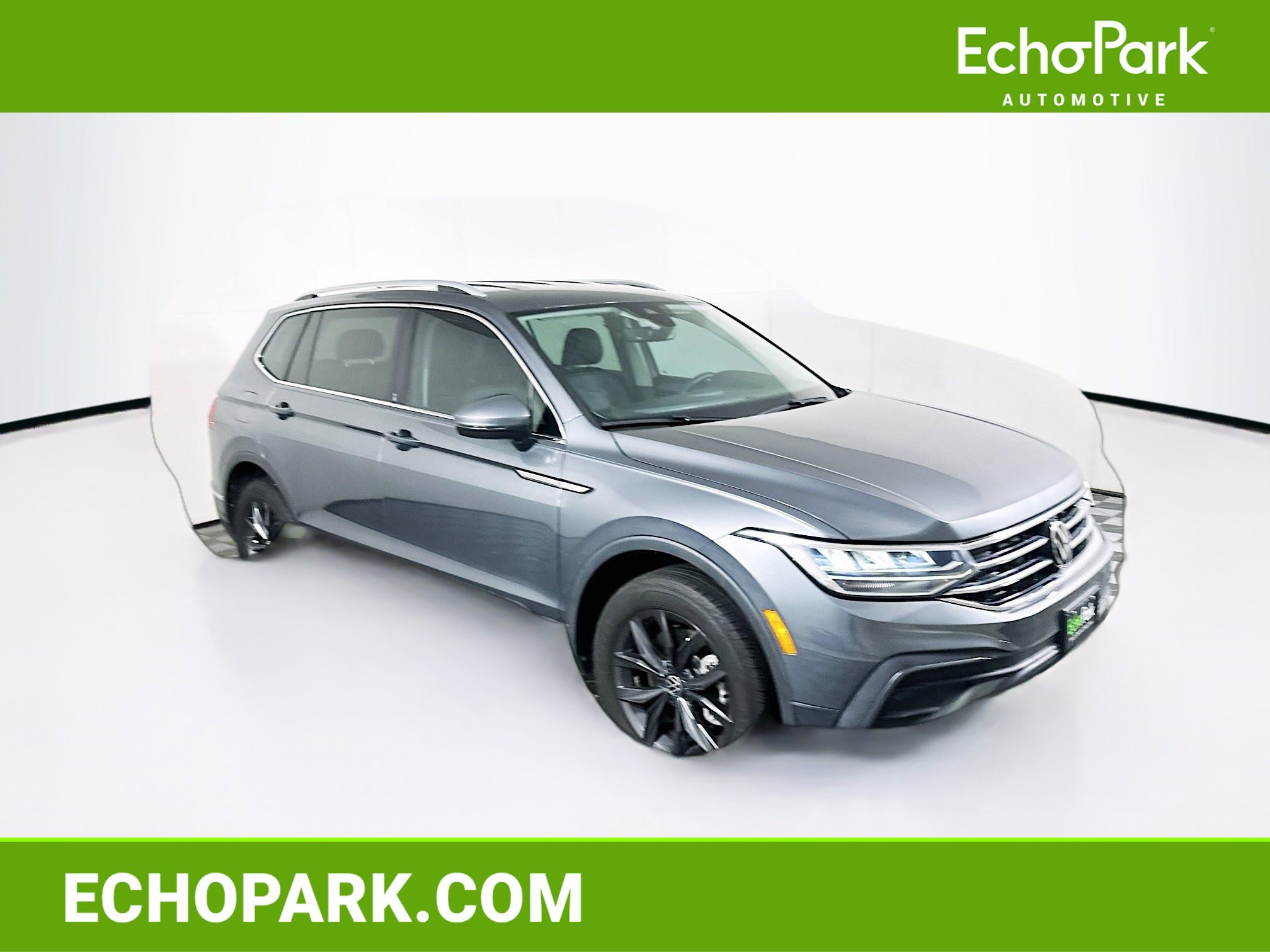 2024 Volkswagen Tiguan 2.0T SE's photo
