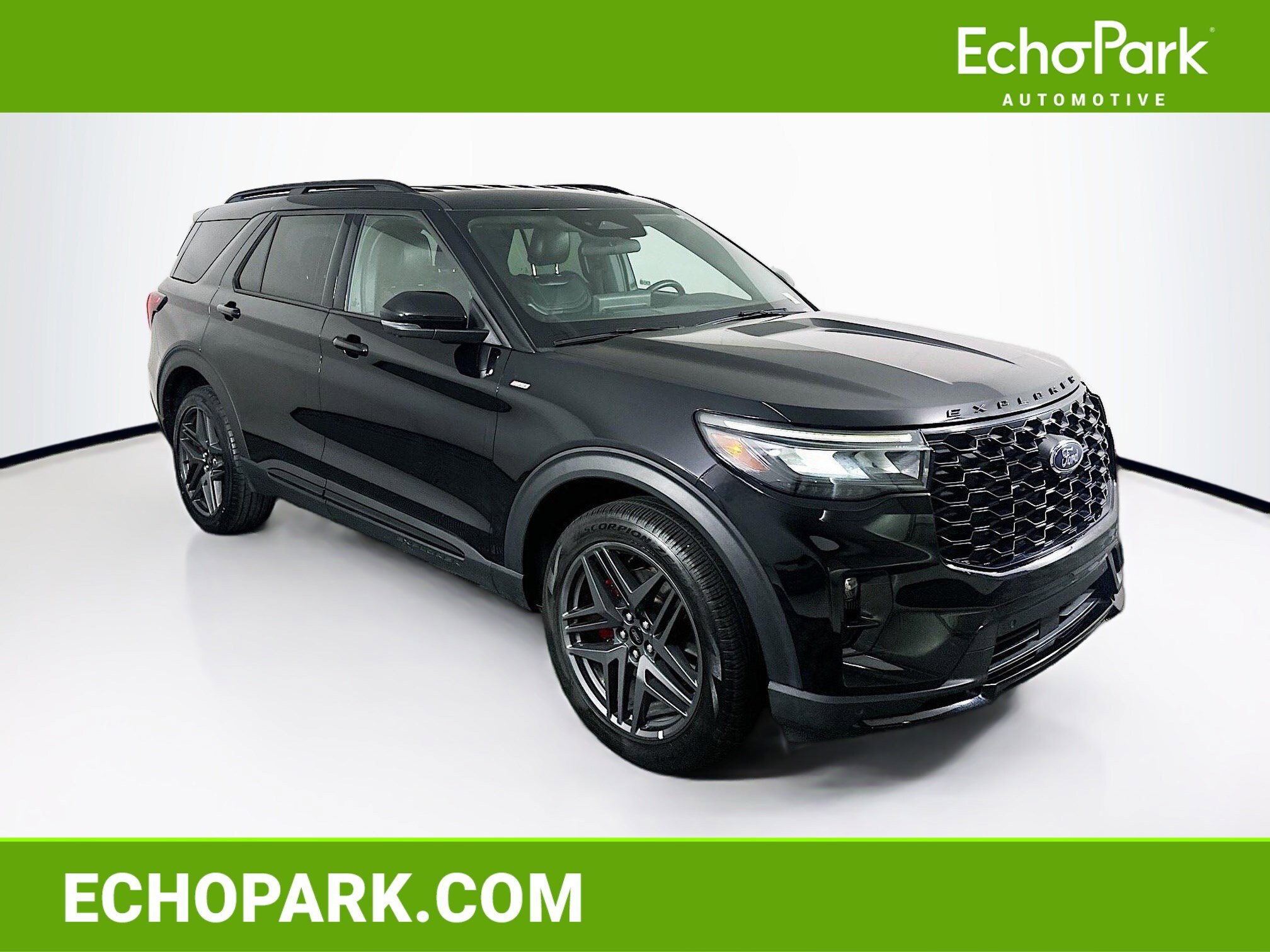 2025 Ford Explorer ST-LINE 4WD (PL535)'s photo