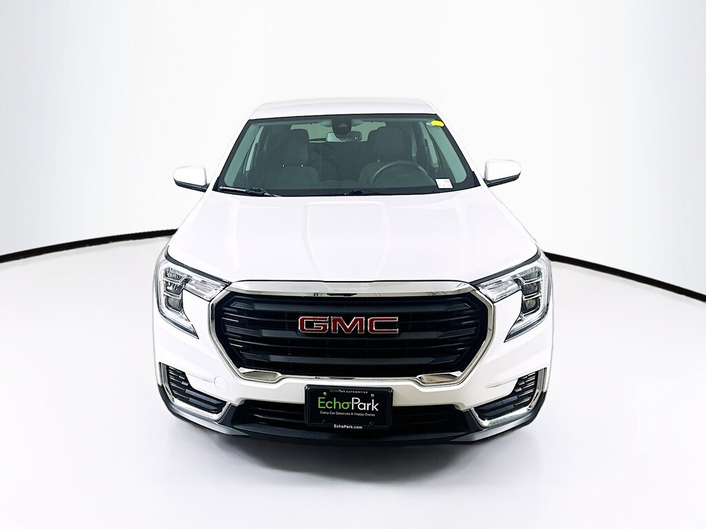 Used 2024 GMC Terrain SLE FWD SLE