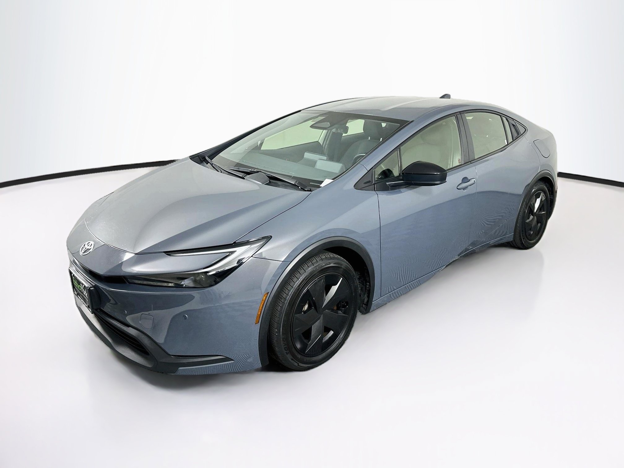 Used 2025 Toyota Prius LE LE
