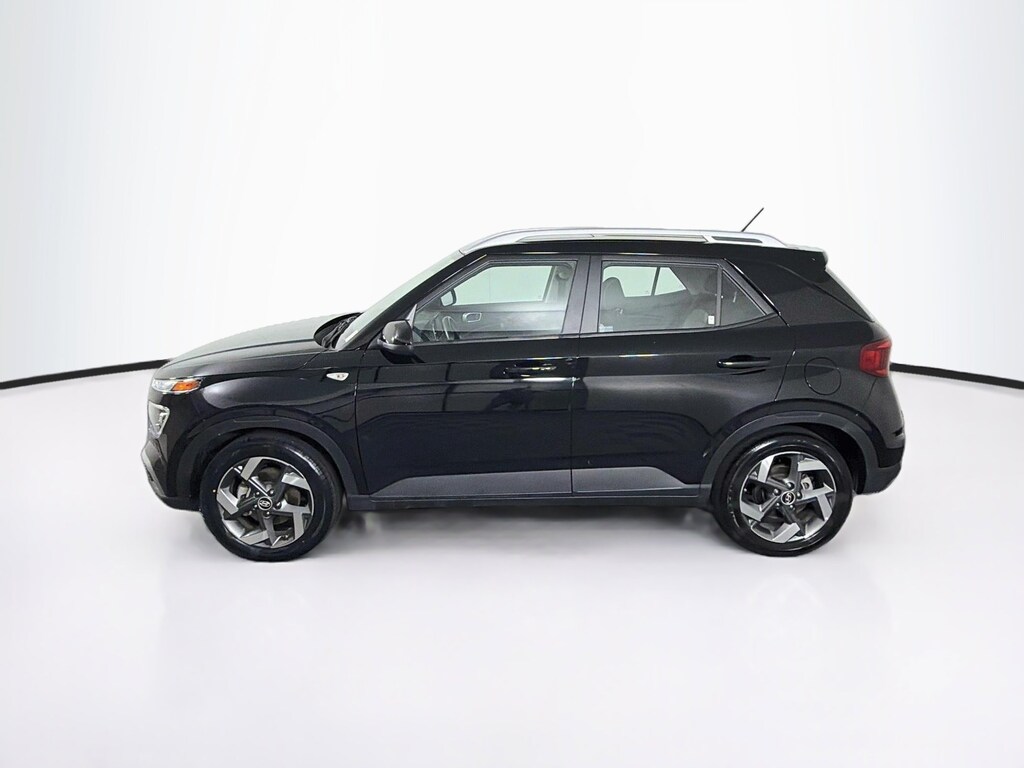 Used 2025 Hyundai Venue SEL SEL IVT