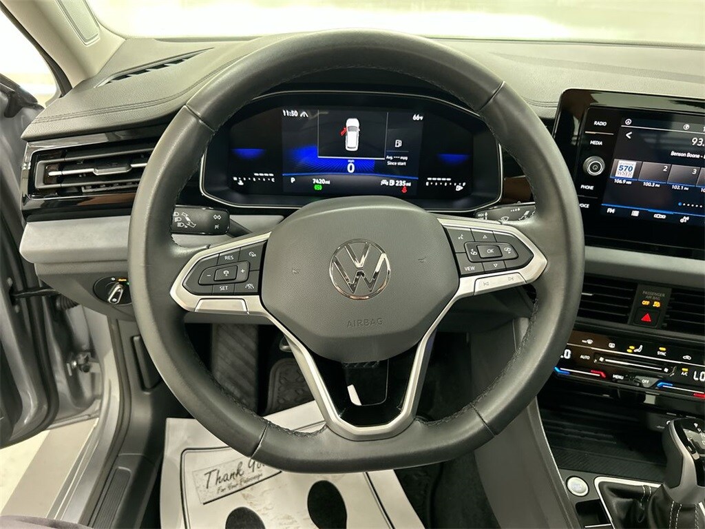 2025 Volkswagen Jetta 1.5T SE photo 4