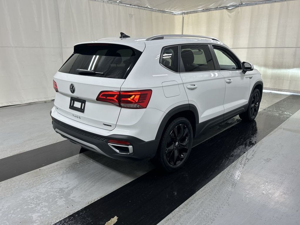 Used 2022 Volkswagen Taos 1.5T SE 4MOTION SUV