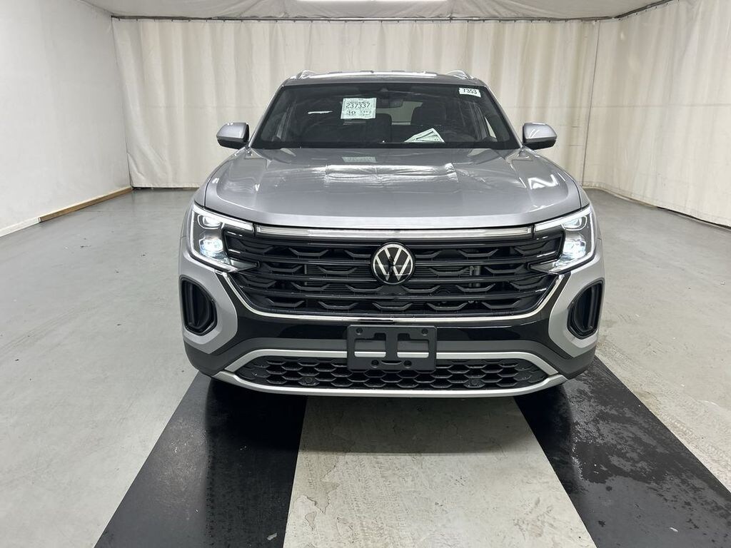 New 2026 Volkswagen Atlas Cross Sport 2.0T SE SUV