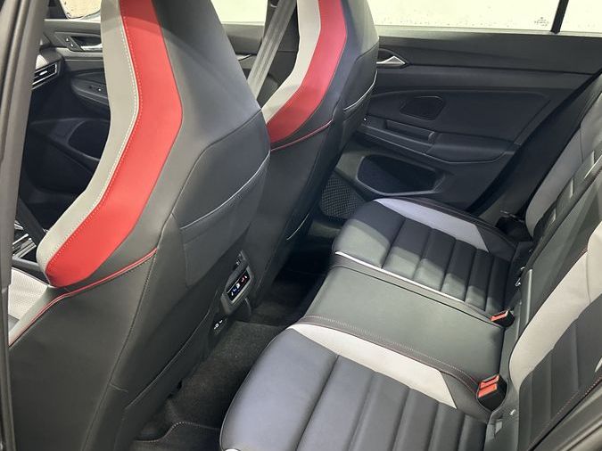 2026 Volkswagen Golf GTI Autobahn - Photo 23