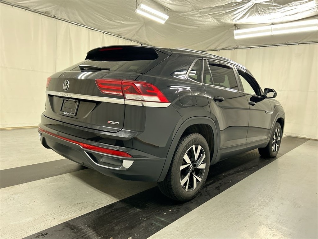 Certified 2021 Volkswagen Atlas Cross Sport SE with VIN 1V2LC2CA8MC225581 for sale in Cicero, NY
