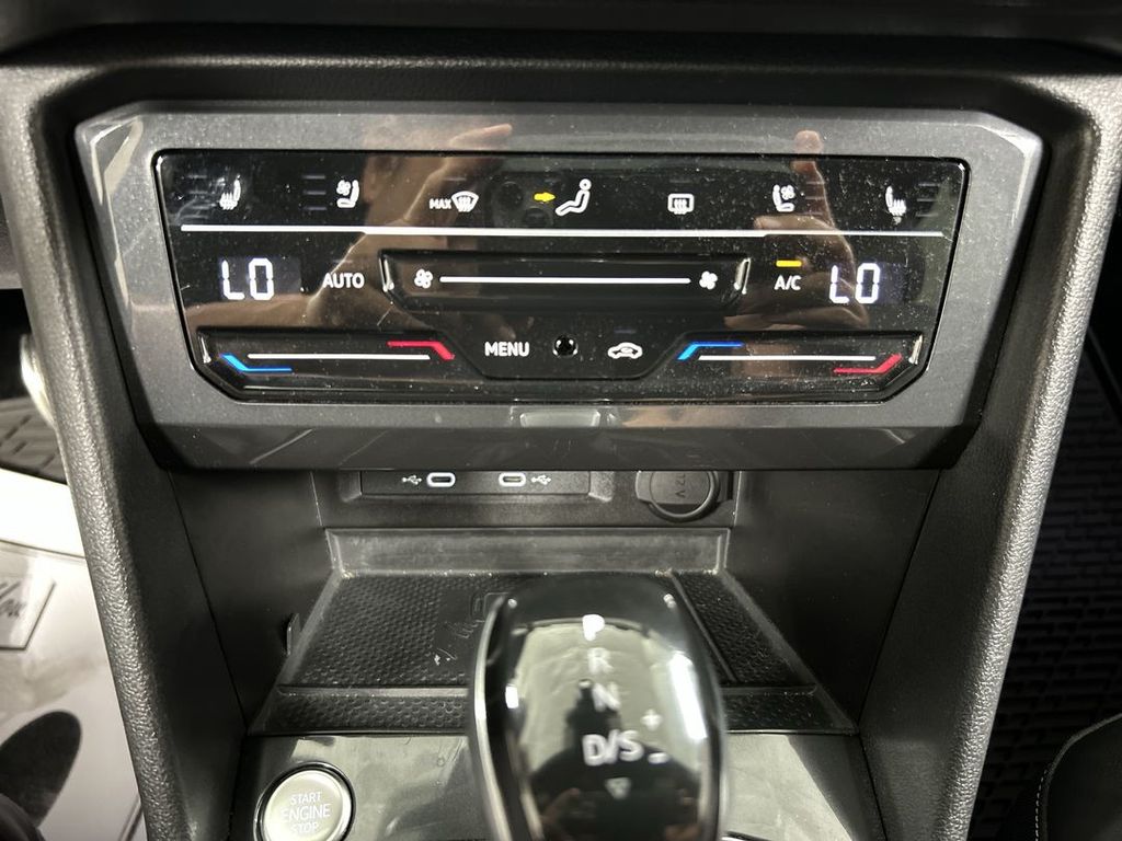 2023 Volkswagen Tiguan SEL R-LINE - Photo 17
