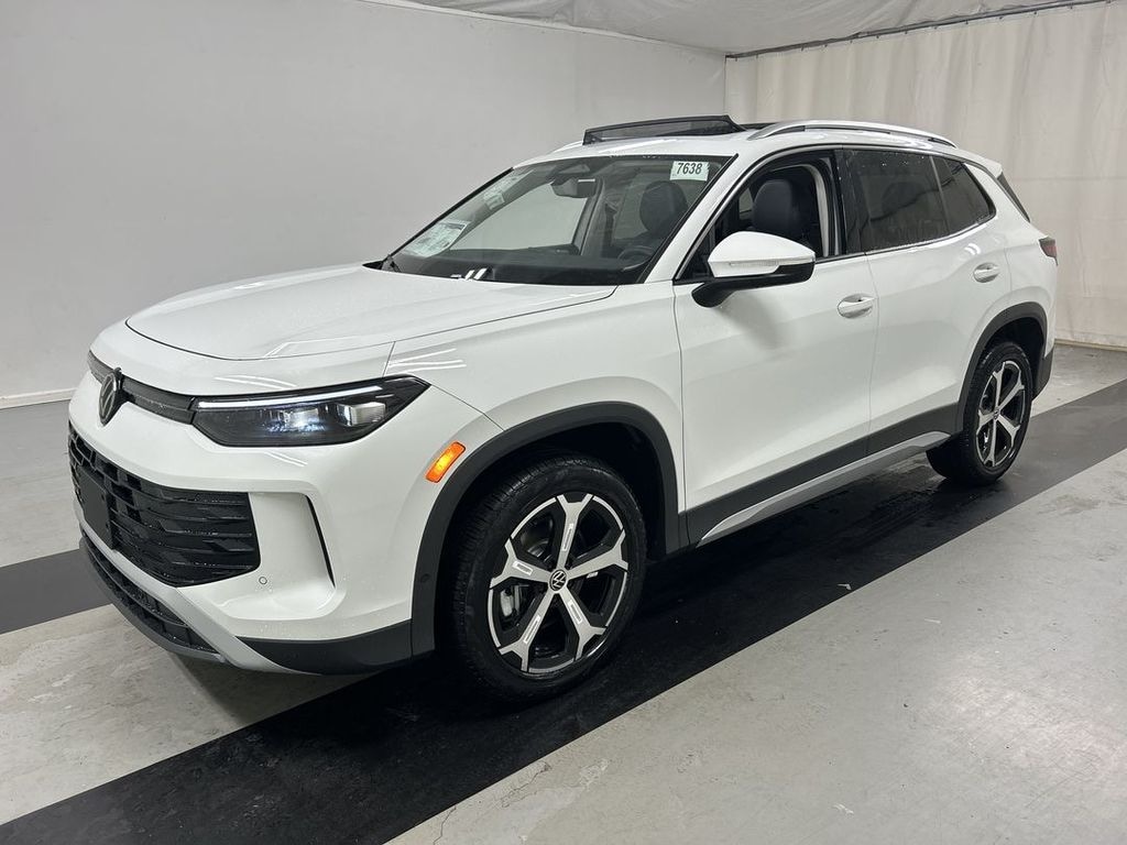 New 2026 Volkswagen Tiguan 2.0T SE SUV