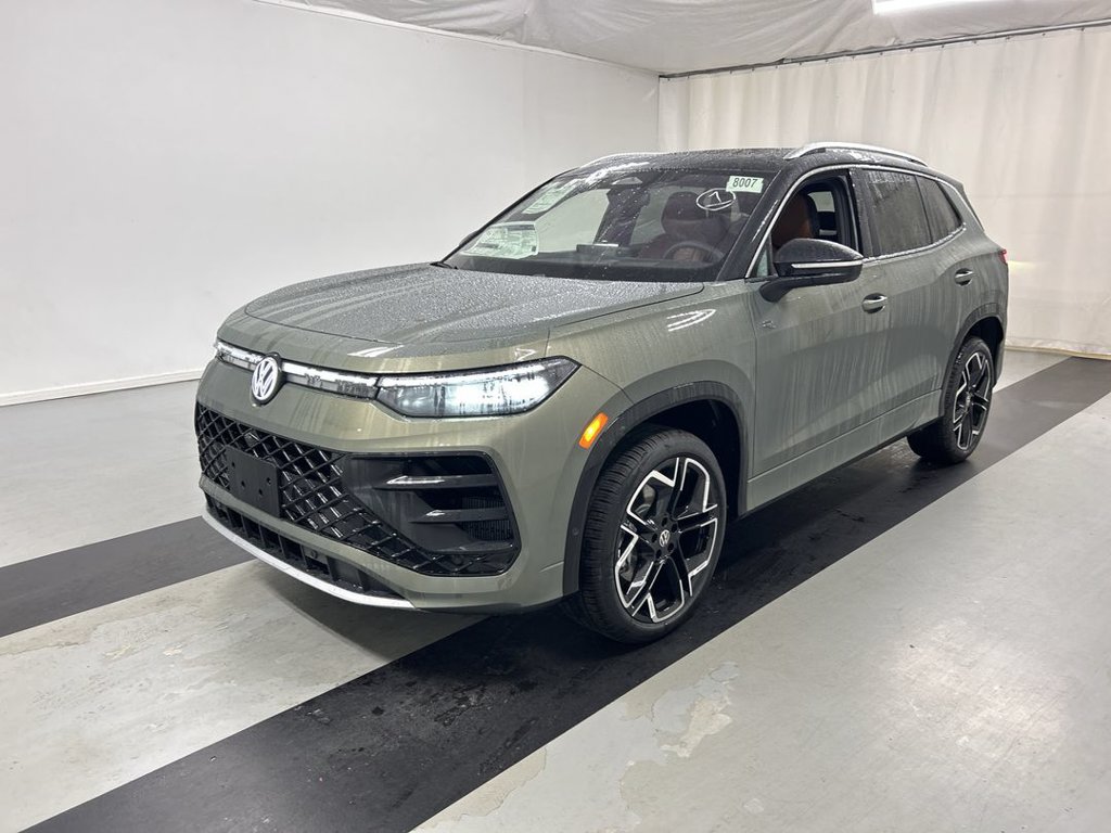 New 2026 Volkswagen Tiguan SEL R-Line Turbo SUV