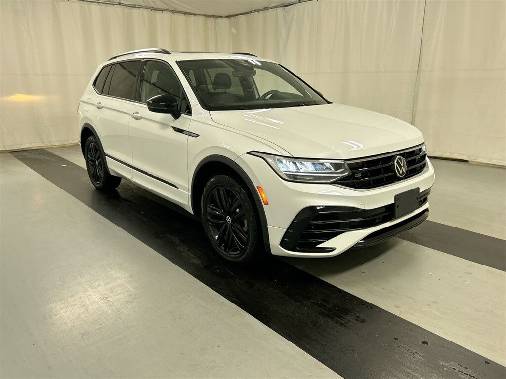 Used 2022 Volkswagen Tiguan 2.0T SE R-Line Black SUV
