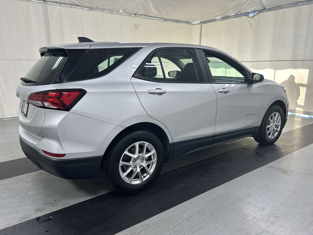 Used 2022 Chevrolet Equinox LS w/1LS SUV
